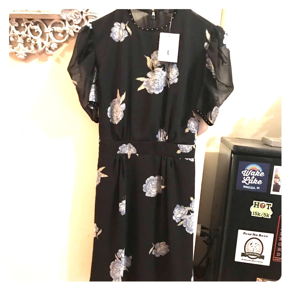 TopShop Puff Sleeve Floral Dress